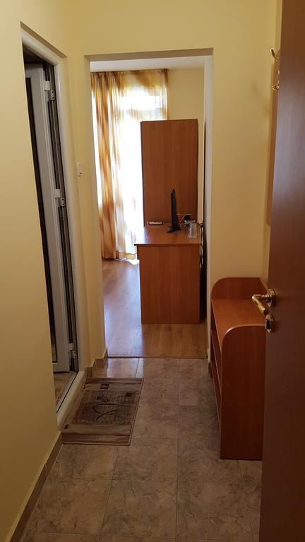 Ivanovi Guest House Primorsko Eksteriør bilde